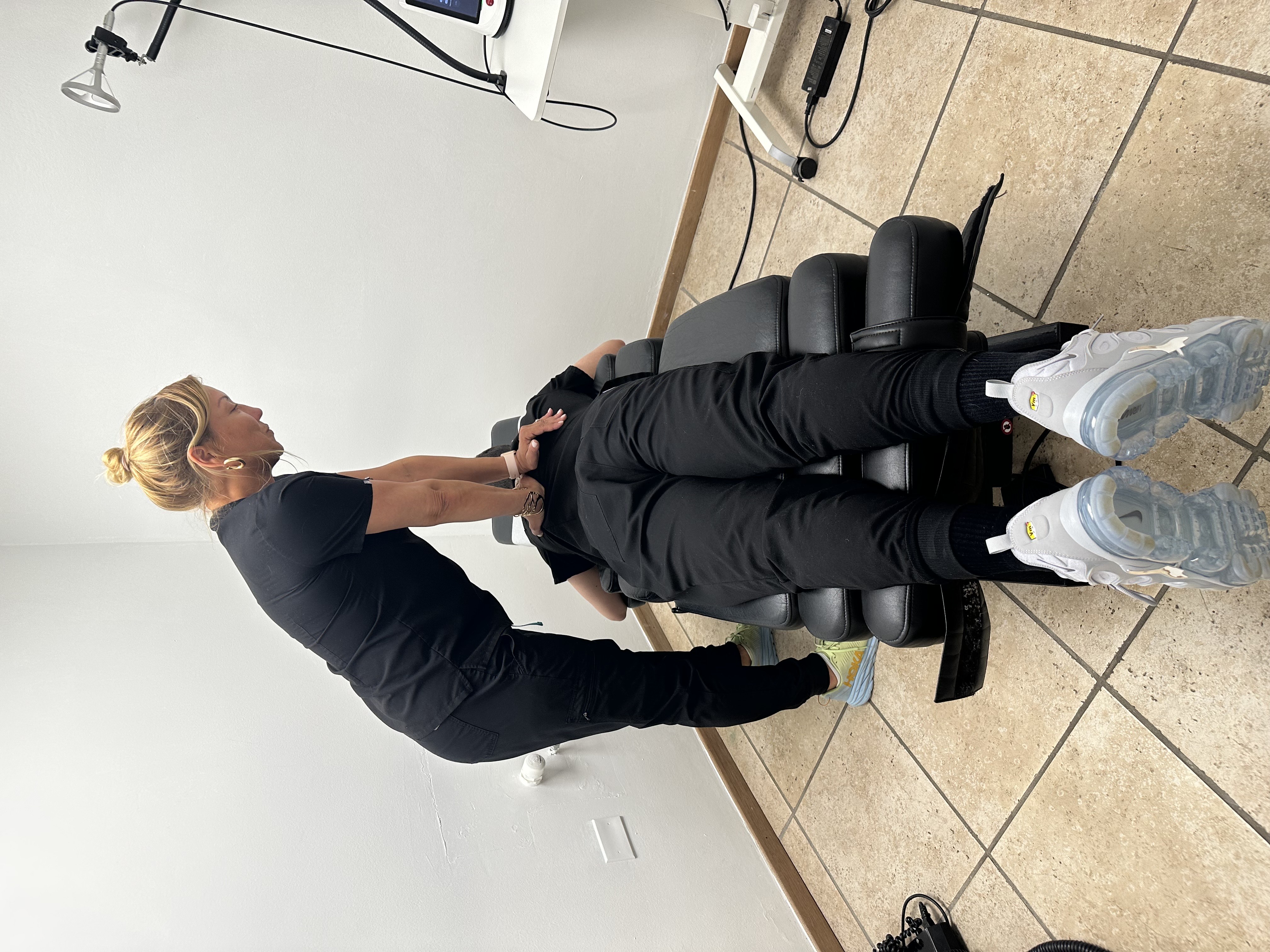 Professional chiropractic treatment and adjustments in Toa Baja, Puerto Rico